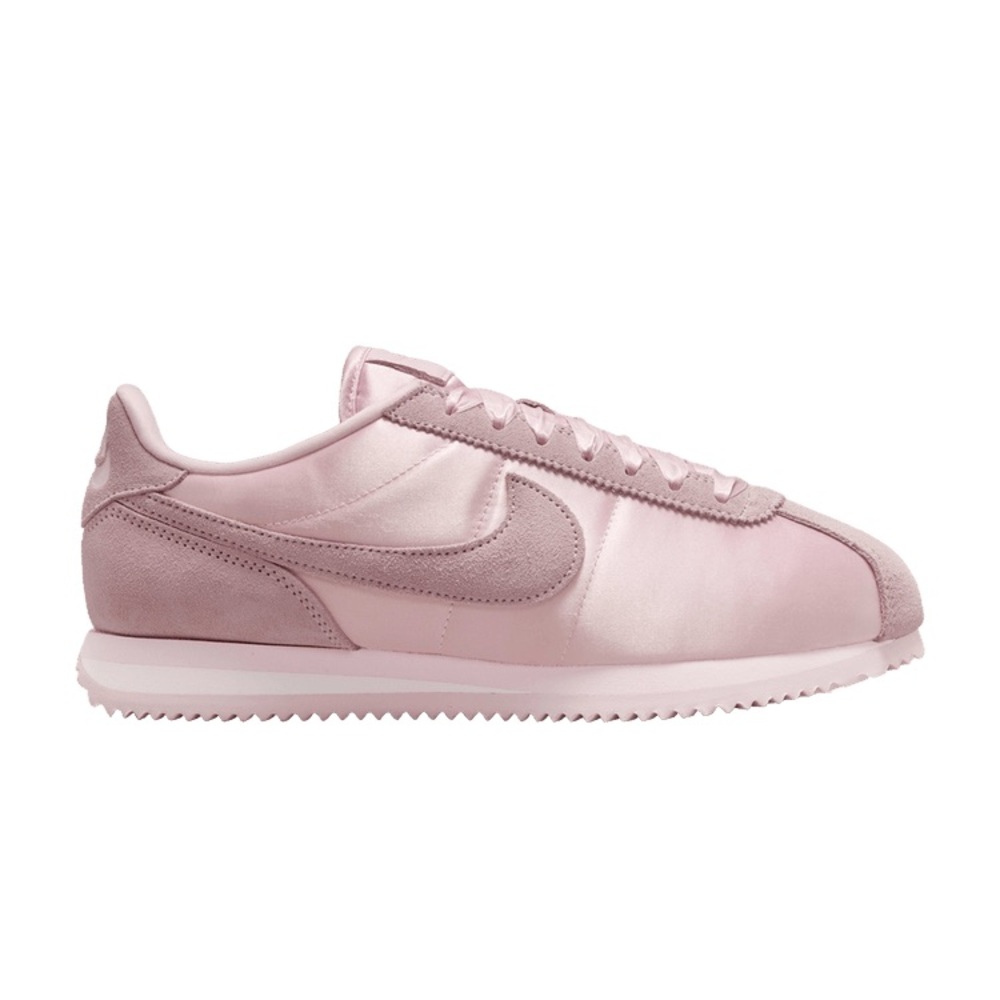 Nike Womens Classic Cortez Nylon Sneakers Size 9.5
